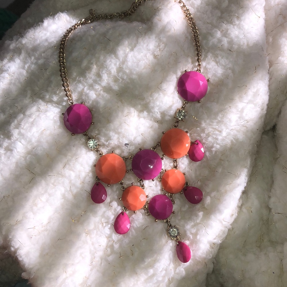 Statement necklace